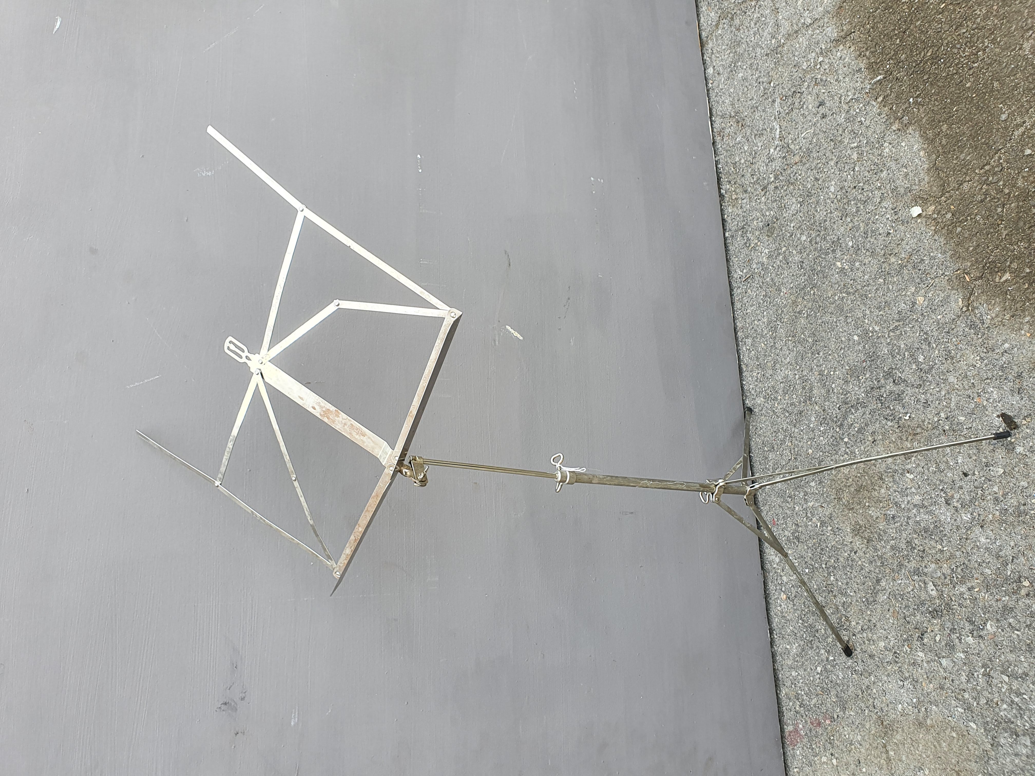 atril partituras plegable regulable inox 1u.